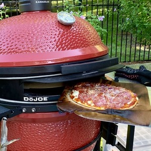 Nástavec na pečení pizzy Kamado Joe DoJoe pizza Big - příslušenství pro dokonalou pizzu
