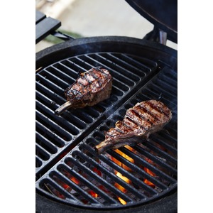 Litinový rošt Kamado Joe - půlměsíc pro dokonalé steaky