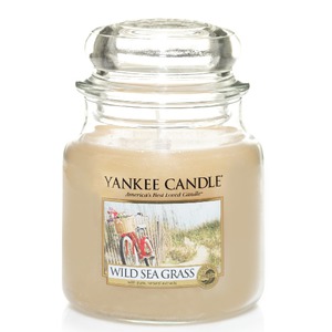 Vonná svíčka Yankee Candle WILD SEA GRASS Classic střední